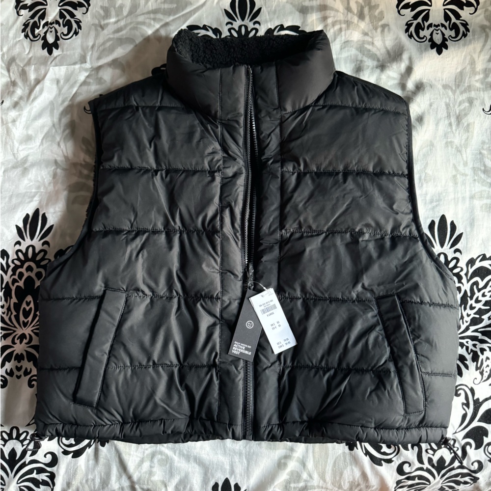 NWT Gilly Hicks Go Active Reversible Vest black size XL